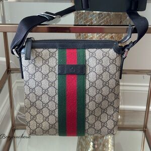 Gucci small  messenger bag